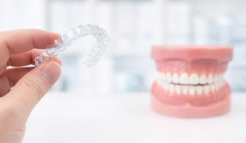 التقويم الشفاف في العين: هل Invisalign هو الخيار المناسب لك؟